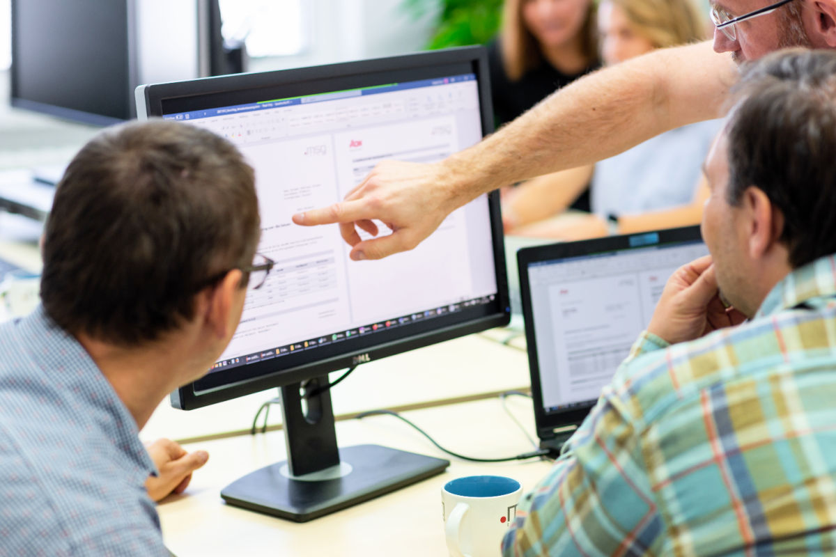 Práca vývojárov na IT projekte