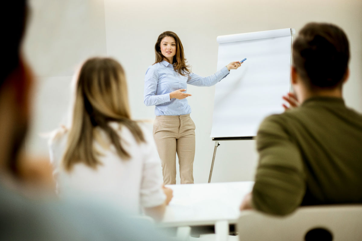 Vedenie tímu a komunikácia pri dosahovaní cieľov – msg life Slovakia Efektívny líder v msg life Slovakia