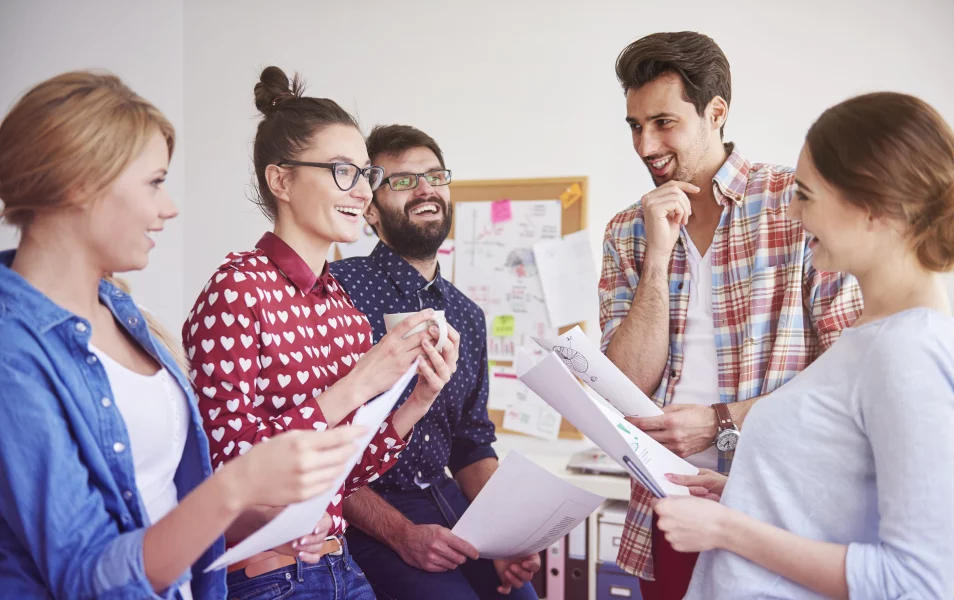 Prečo je efektívna komunikácia v práci dôležitá? Prečo je efektívna komunikácia v práci dôležitá?