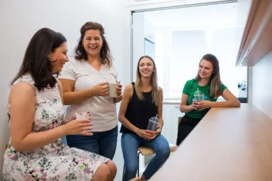 Na káve s mladými kolegami