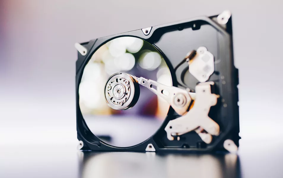 cistenie-disku-ukladacieho-priestoru-954-600